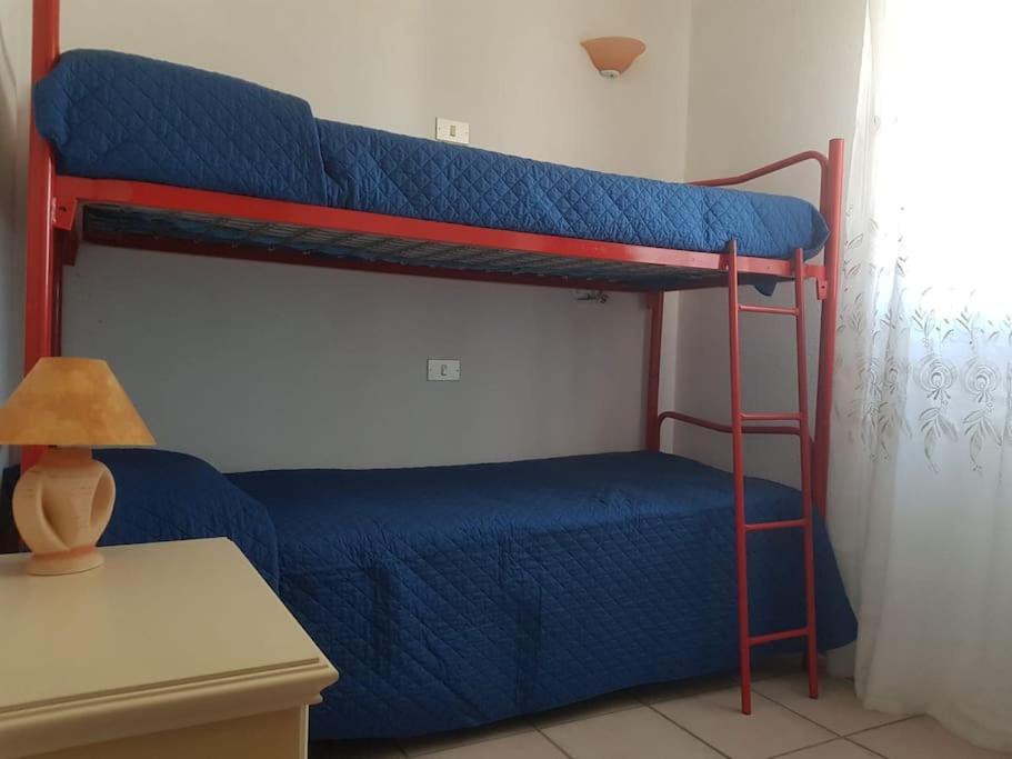 Vignola Mare Casa A Pochi Minuti Dalla Spiaggia Di Vignola מראה חיצוני תמונה